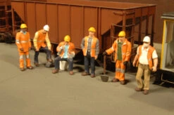 Bachmann Maintenance Workers - HO Scale