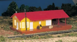 Bachmann Lighted Freight Station (HO Scale)