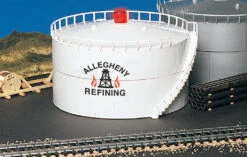 Bachmann Allegheny Oil Storage Tank With Blinking LED Light (HO Scale)
