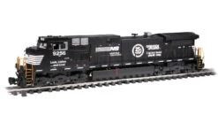 Bachmann GE DASH 9 - NORFOLK SOUTHERN #9256 (LARGE SCALE)