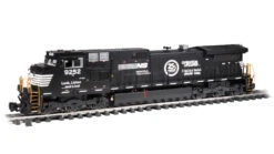 Bachmann GE DASH 9 - NORFOLK SOUTHERN #9252 (LARGE SCALE)