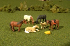 Bachmann Horses - HO Scale