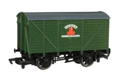 Bachmann Ventilated Van - Sodor Fruit & Vegetable Co. (HO Scale)